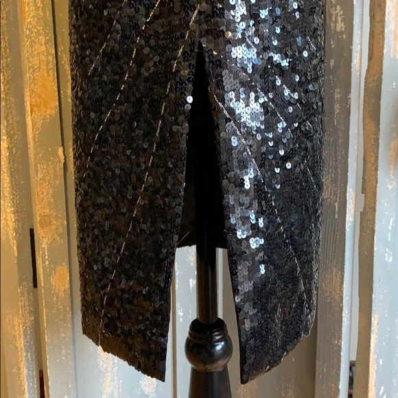 Précis Petite Blk Sequin with swirl pattern skirt - Picture 3 of 11